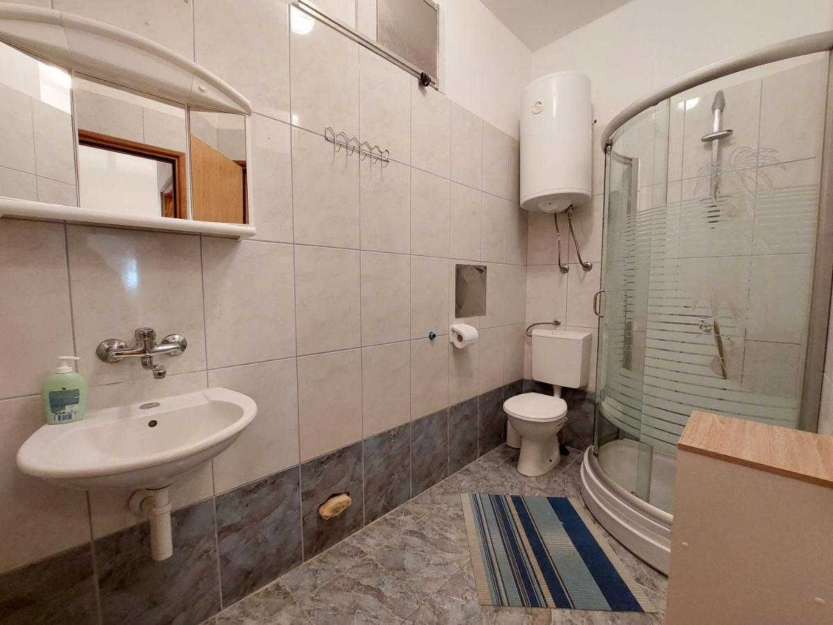 Apartment Ankica Punat Exterior foto